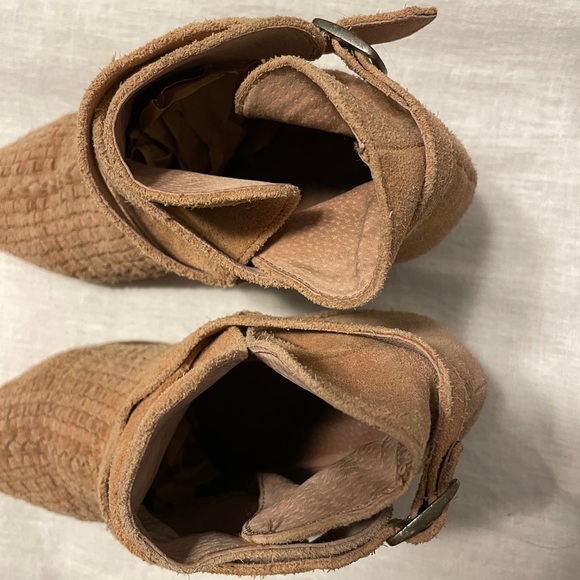 Free People Venture Suede ankle booties buckle heeled - Picture 7 of 7